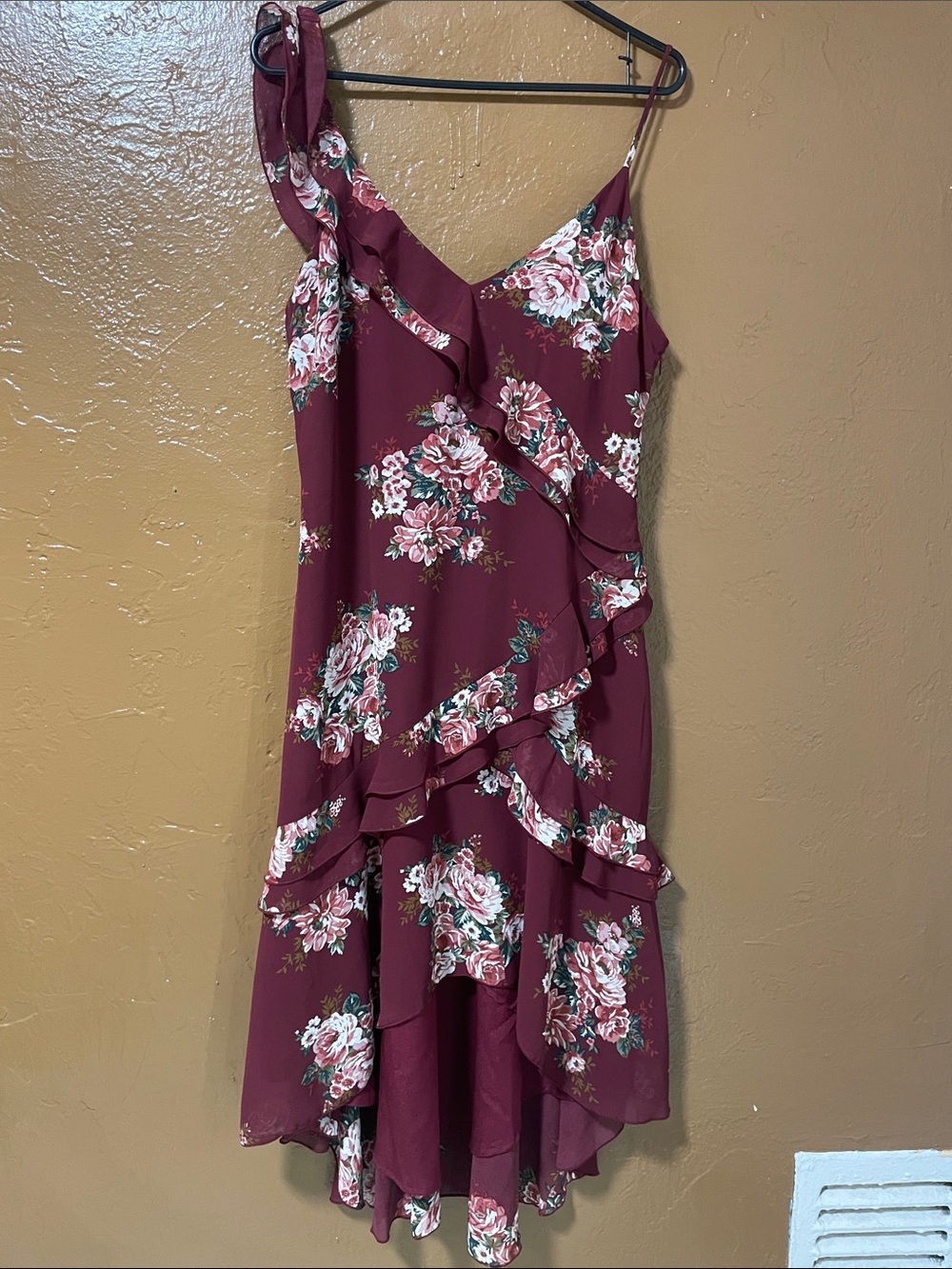 Wayf floral dress size L
